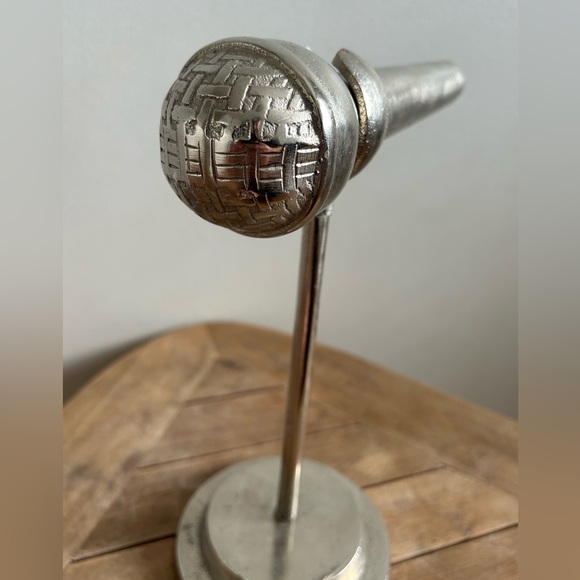 Pier 1 Decoration Silver Chrome Microphone Mic Cool Fixture! - Picture 4 of 6